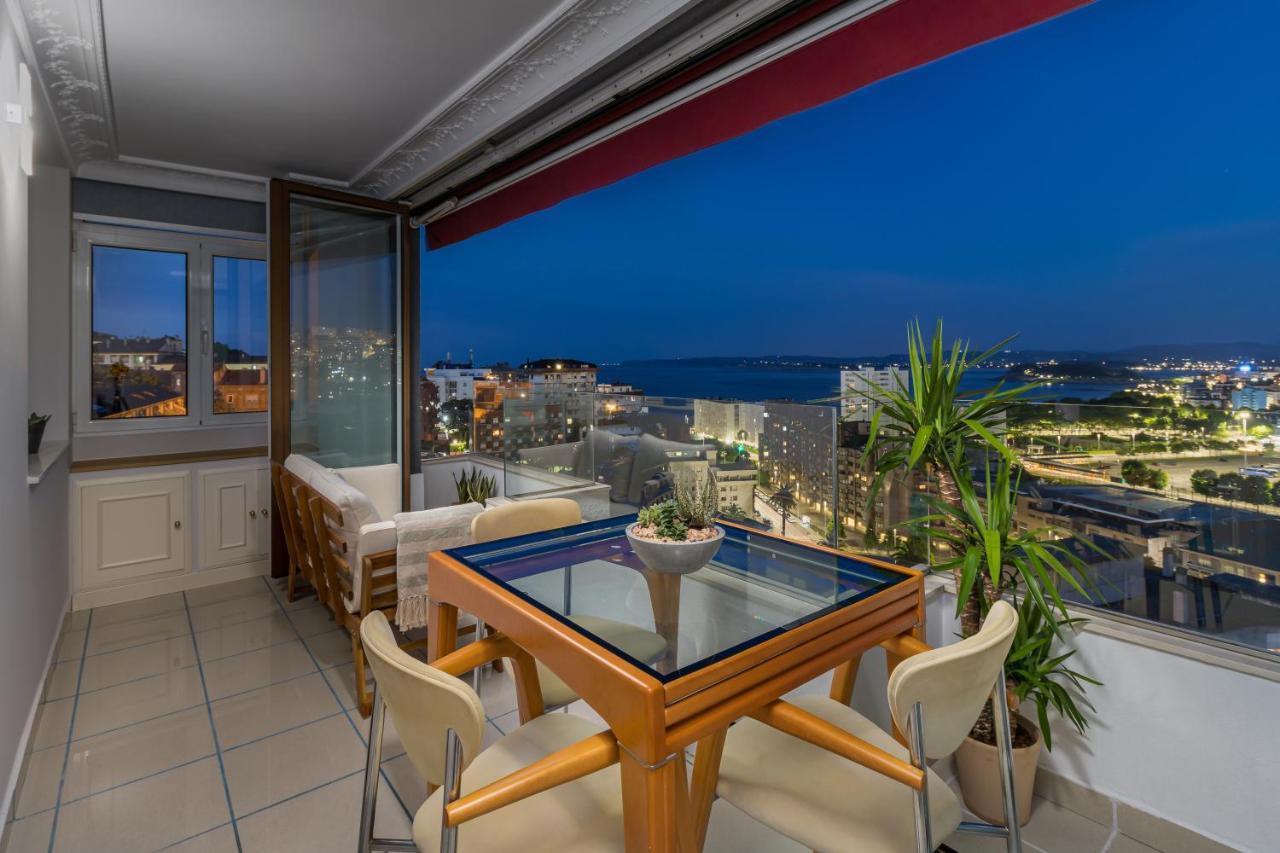El Balcon De Charles Apartment Santander Bagian luar foto