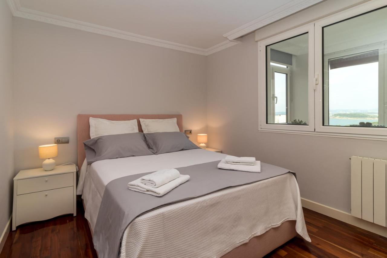 El Balcon De Charles Apartment Santander Bagian luar foto